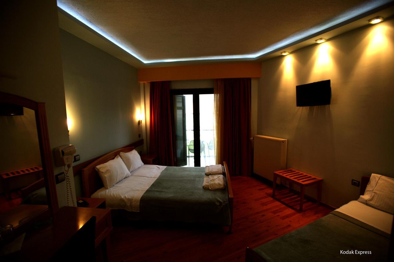 Elikonio Hotel Agia Anna  Exterior photo