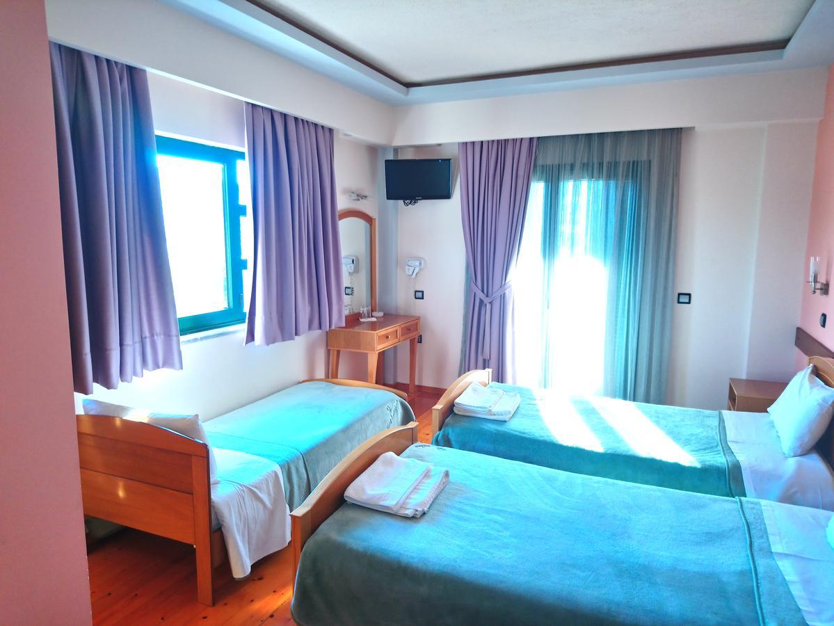 Elikonio Hotel Agia Anna  Exterior photo