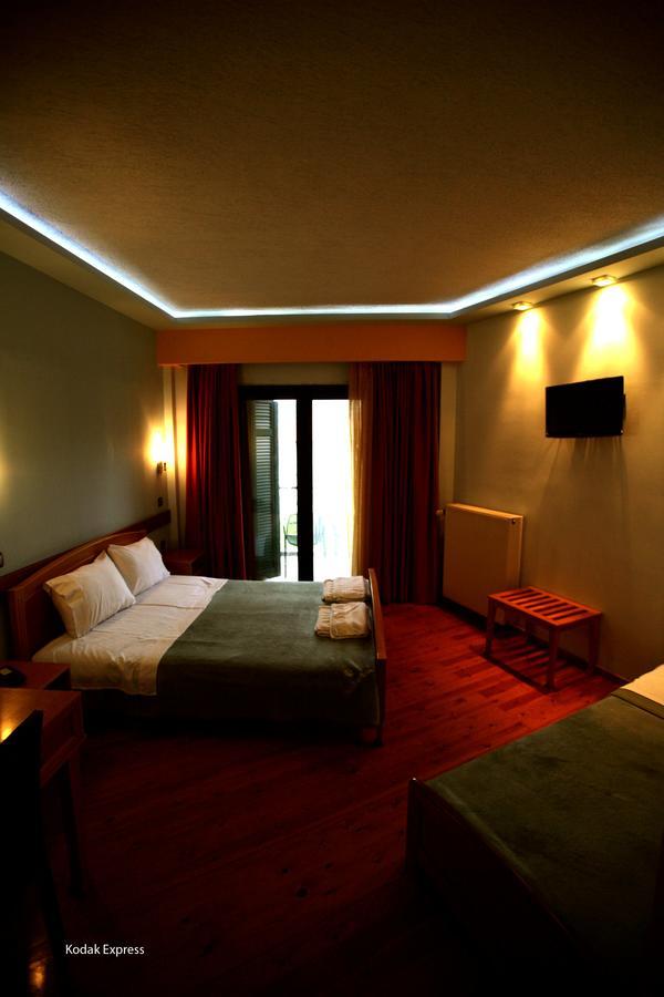Elikonio Hotel Agia Anna  Exterior photo