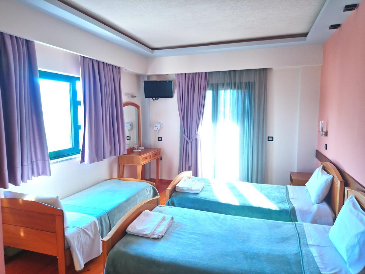 Elikonio Hotel Agia Anna  Exterior photo